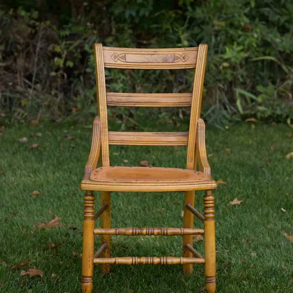 Living-room chair โ plain photo a host uploads